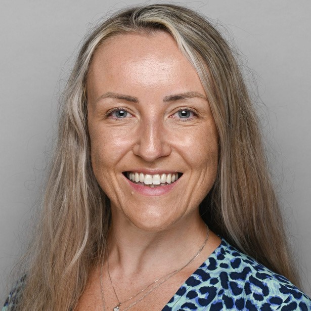 Kirsty Valentine 